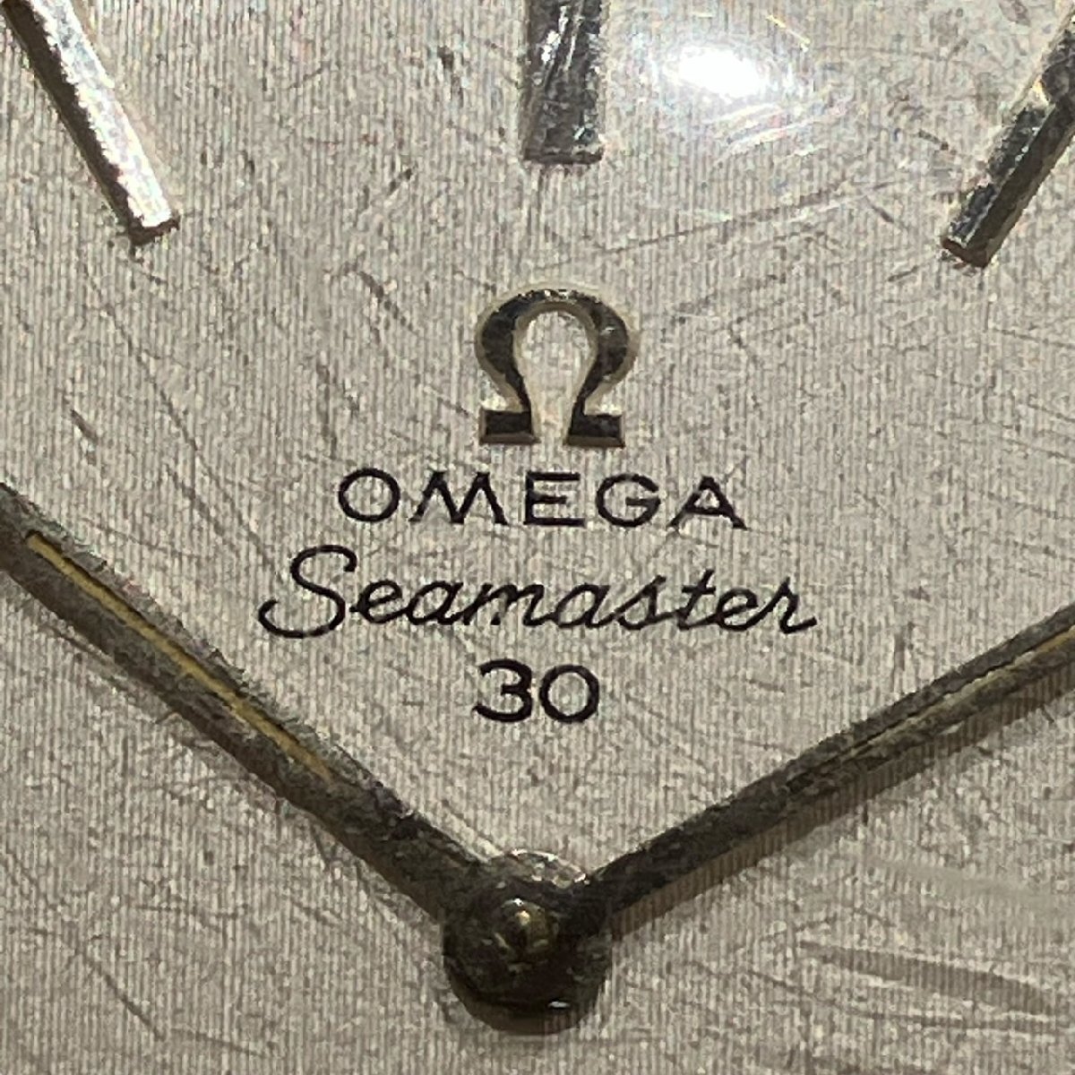稼働 オメガ シーマスター 30 手巻き ラウンド シルバー文字盤 社外ベルト Bambi社製 腕時計 メンズの画像2