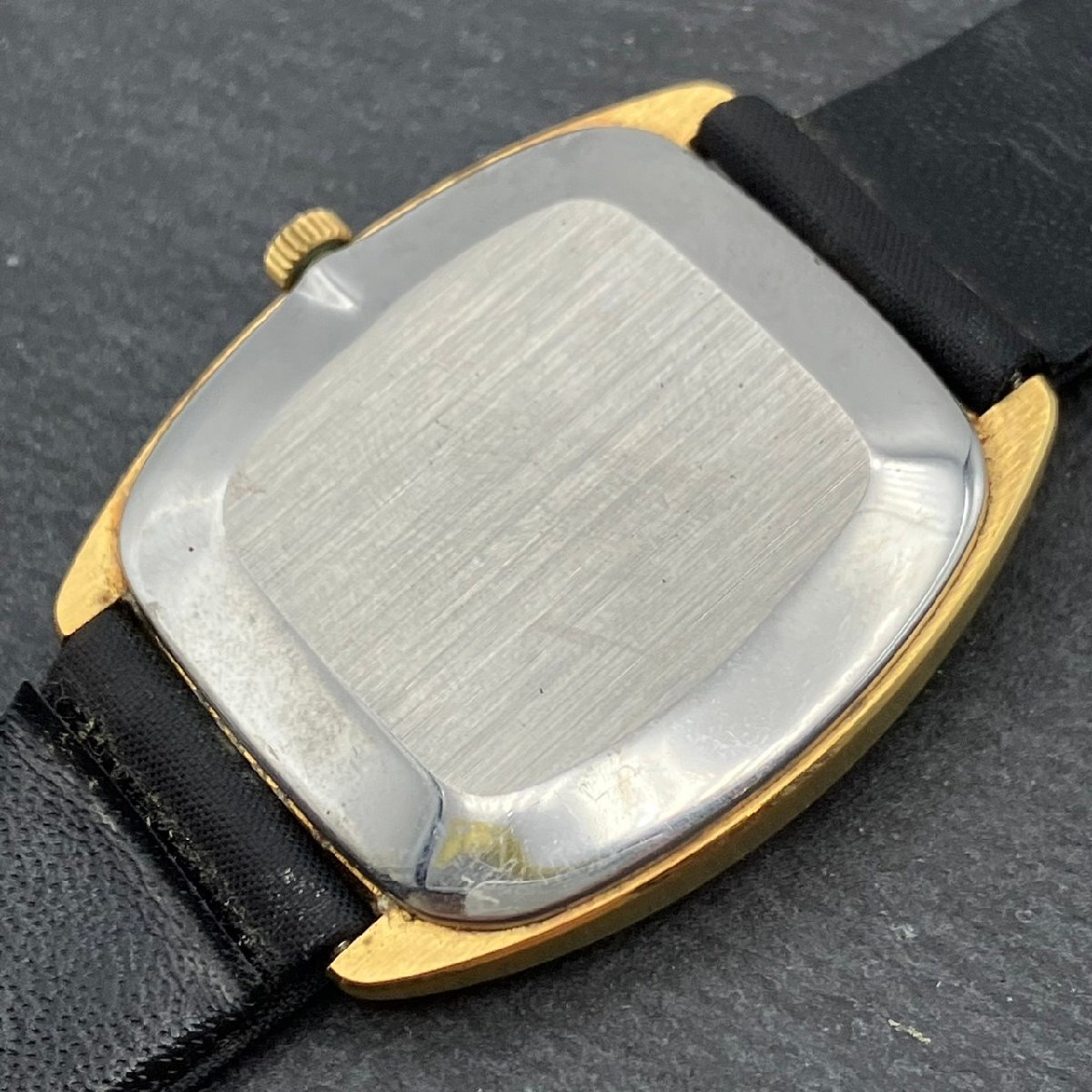 OMEGA オメガ デヴィル 2針 ゴールド文字盤 メンズ腕時計 手巻き稼働品の画像6