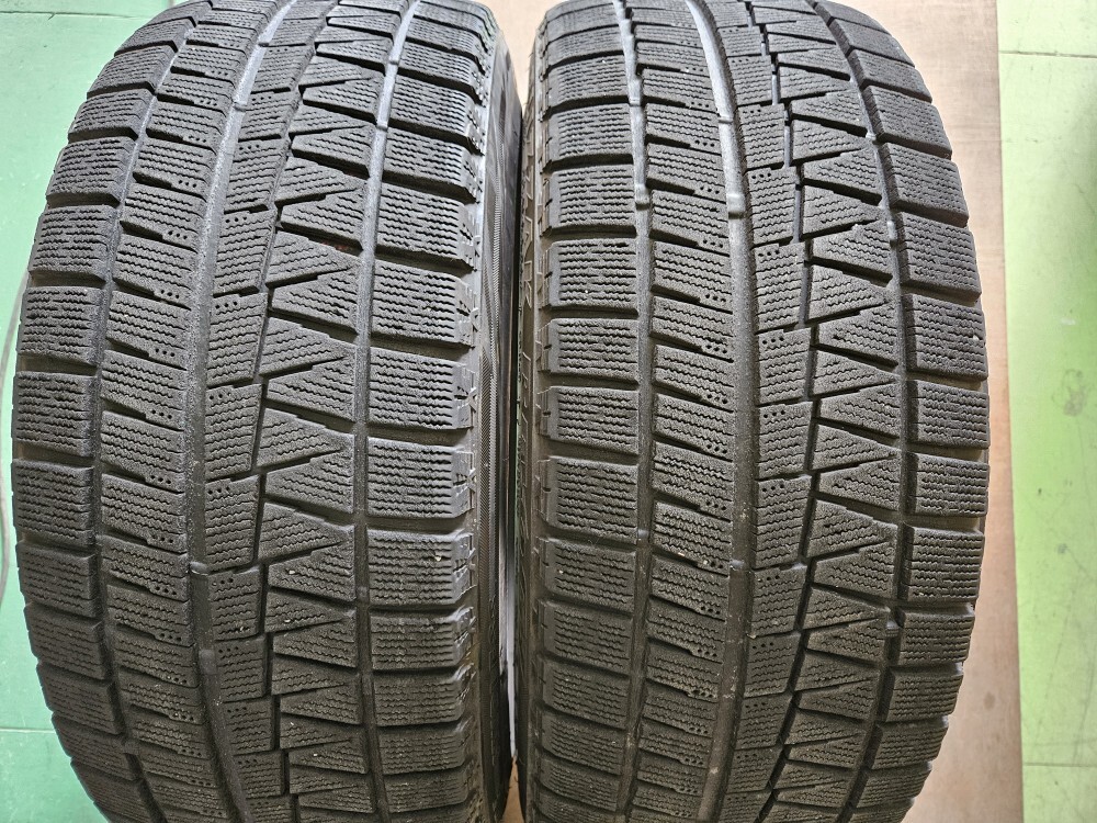 スタッドレスタイヤ　225/45R17　91Q　ブリザック　REVO　GZ　2本_画像1