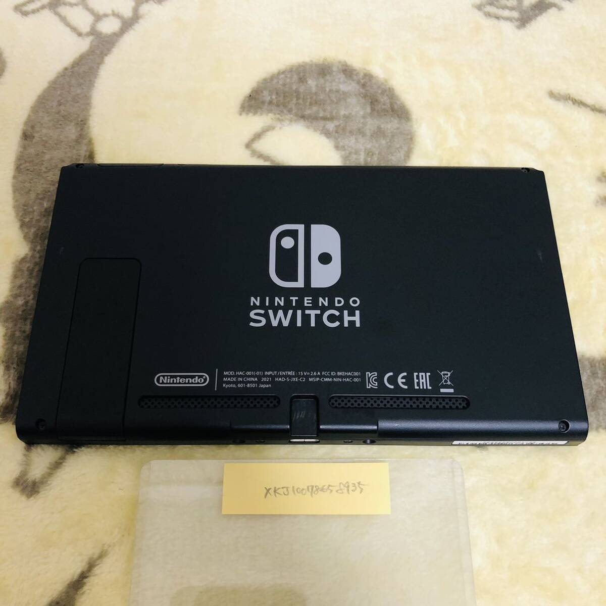 新型 Nintendo Switch 本体のみ 年式2021年_画像2