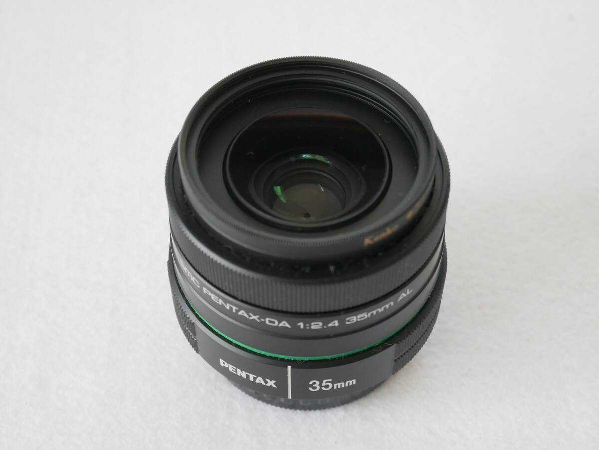 ☆USED☆ 美品 ペンタックス smc PENTAX-DA 35mmF2.4AL 単焦点レンズ 元箱 付属品 Zetaプロテクター付き【送料無料】_画像2