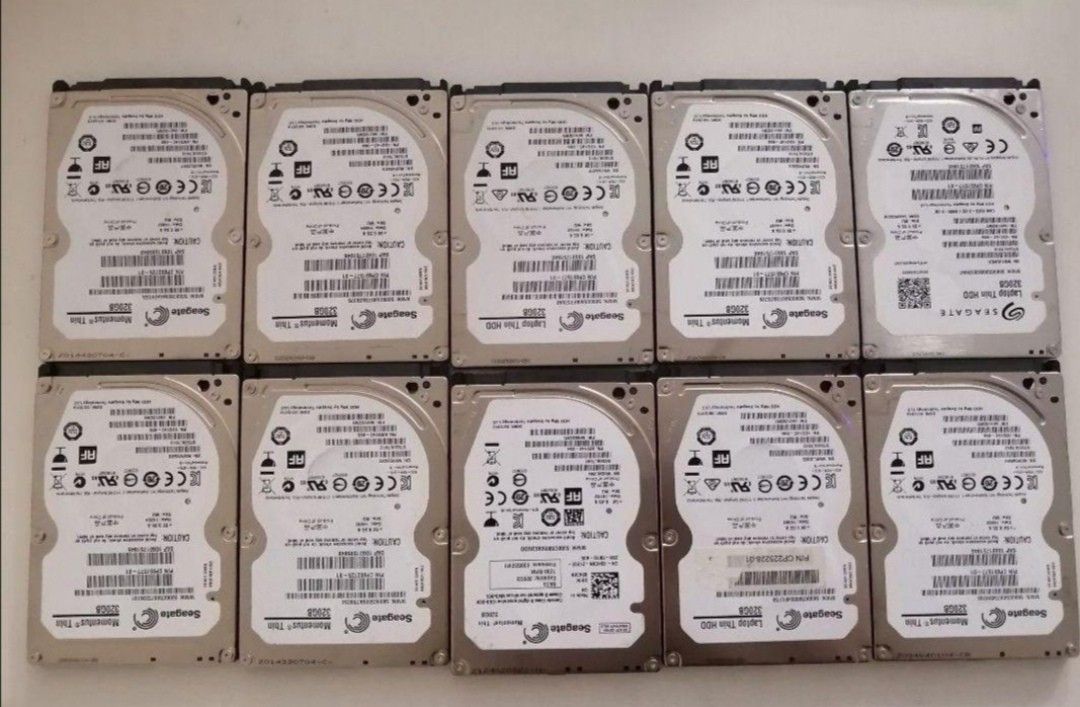 seagate   HDD 2.5インチ　320GB     10点セット