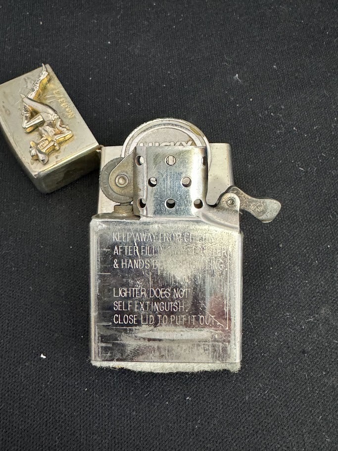 中古品 ZIPPO ジッポ LUCKY STRIKE ラッキーストライク トリッキーバージョン シリアル番号入り_画像10