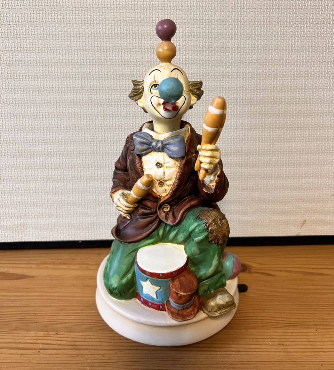 Yahoo!オークション - 【陶器ピエロオルゴール】 アンティーク Yahoo!オークション - 【陶器ピエロオルゴール】 アンティーク