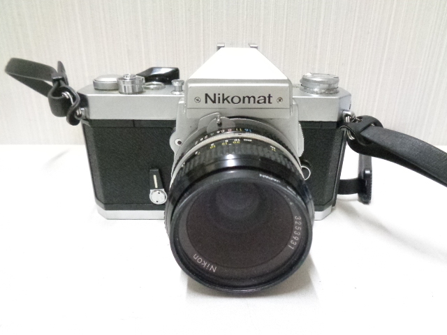 Nikon ニコン Nikomat ボディ+レンズ2点 (NIKKOR 50mm 1:2、135mm 1:2.8)_画像2