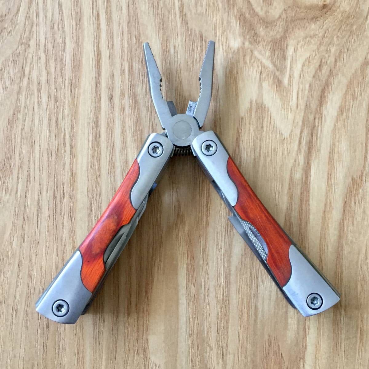 新品同様 WILD-1 Multi tool Pliers ワイルドワン マルチツール プライヤー 10機能搭載 天然木 OUTDOOR CAMP FISHING HUNTING アウトドア_画像5