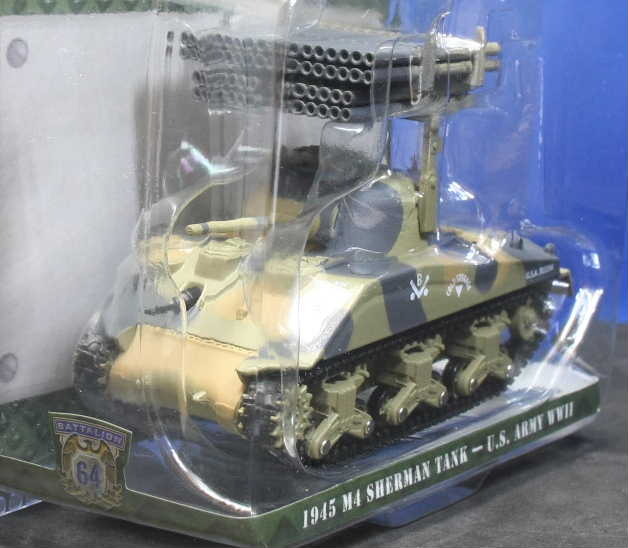 1/64 зеленый свет 1945 M4 Sherman Tank US Army WWII( автомобиль - man танк )T34 Calliope Rocket Launcher камуфляж -ju*