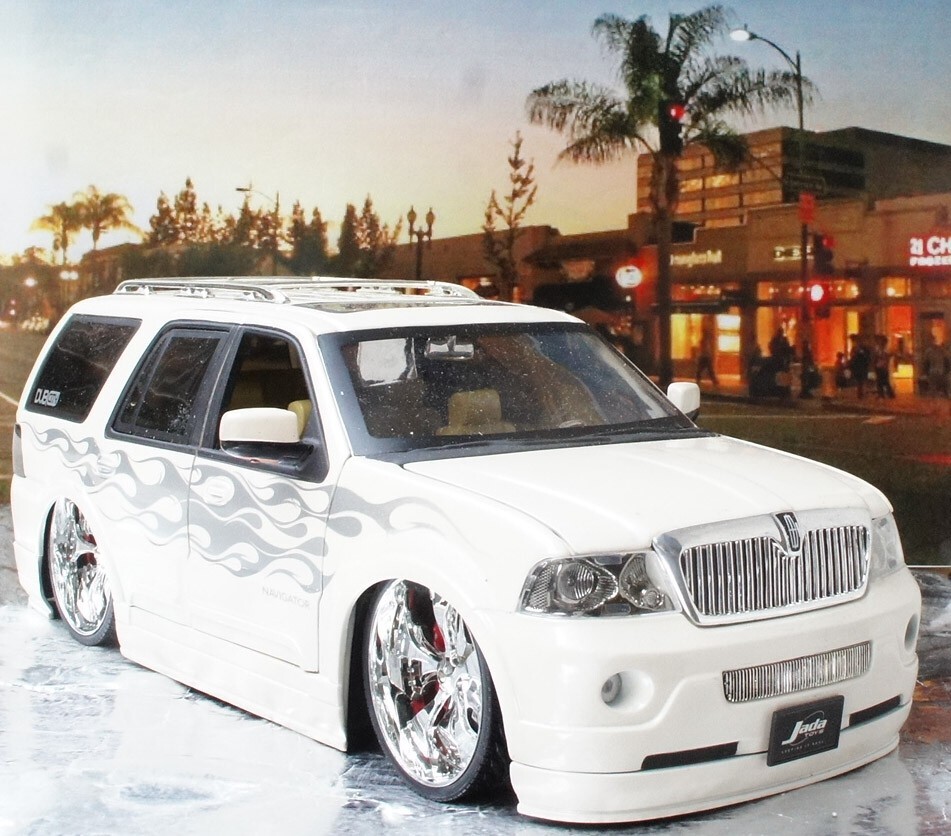 Jada Toys 1/18 2003 リンカーン ナビゲーター パールホワイト 2代目 前期型 Lincoln Navigator Dub City ジャダ 送料無料の画像10