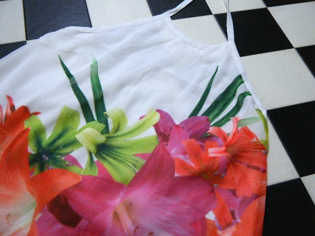 Radyreti halter-neck tops F floral print .4466 regular price 10500 jpy 
