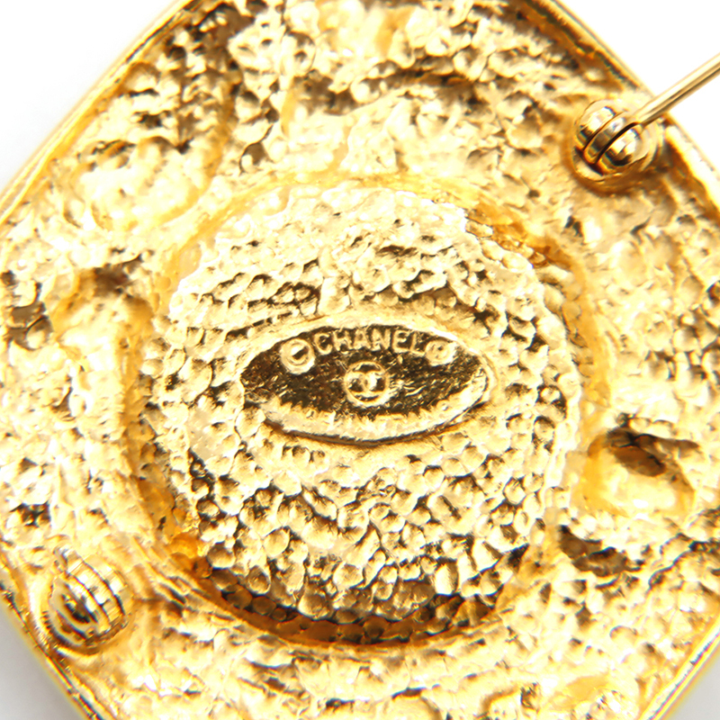 [ прибывший первым 50 название ограничение купон . распространение средний!!] Chanel CHANEL брошь жемчуг отходит резьба по дереву . форма Gold 