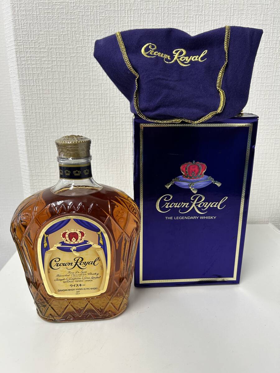 【1円～】クラウンローヤル 750ml 40％ 巾着袋,箱付 240303 Crown Royal_画像1