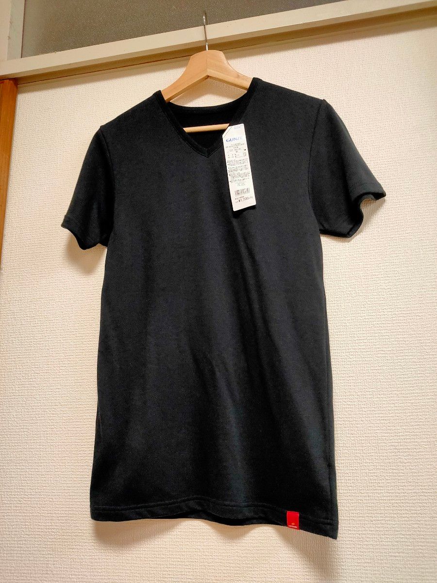 GUNZE タグ付き新品 Vネック Tシャツ Ｍサイズ ブラック 日本製