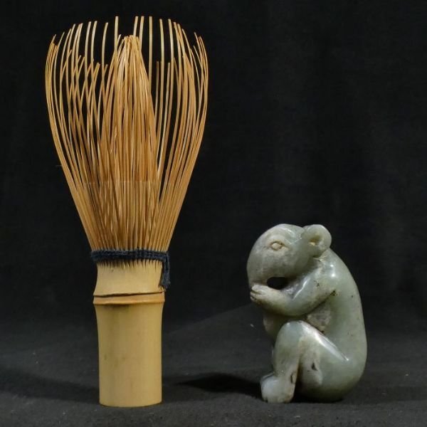 【 恵 #1053 】 時代物 中国古玩 唐物 東洋彫刻 玉製 栗鼠 鼠 置物_画像9