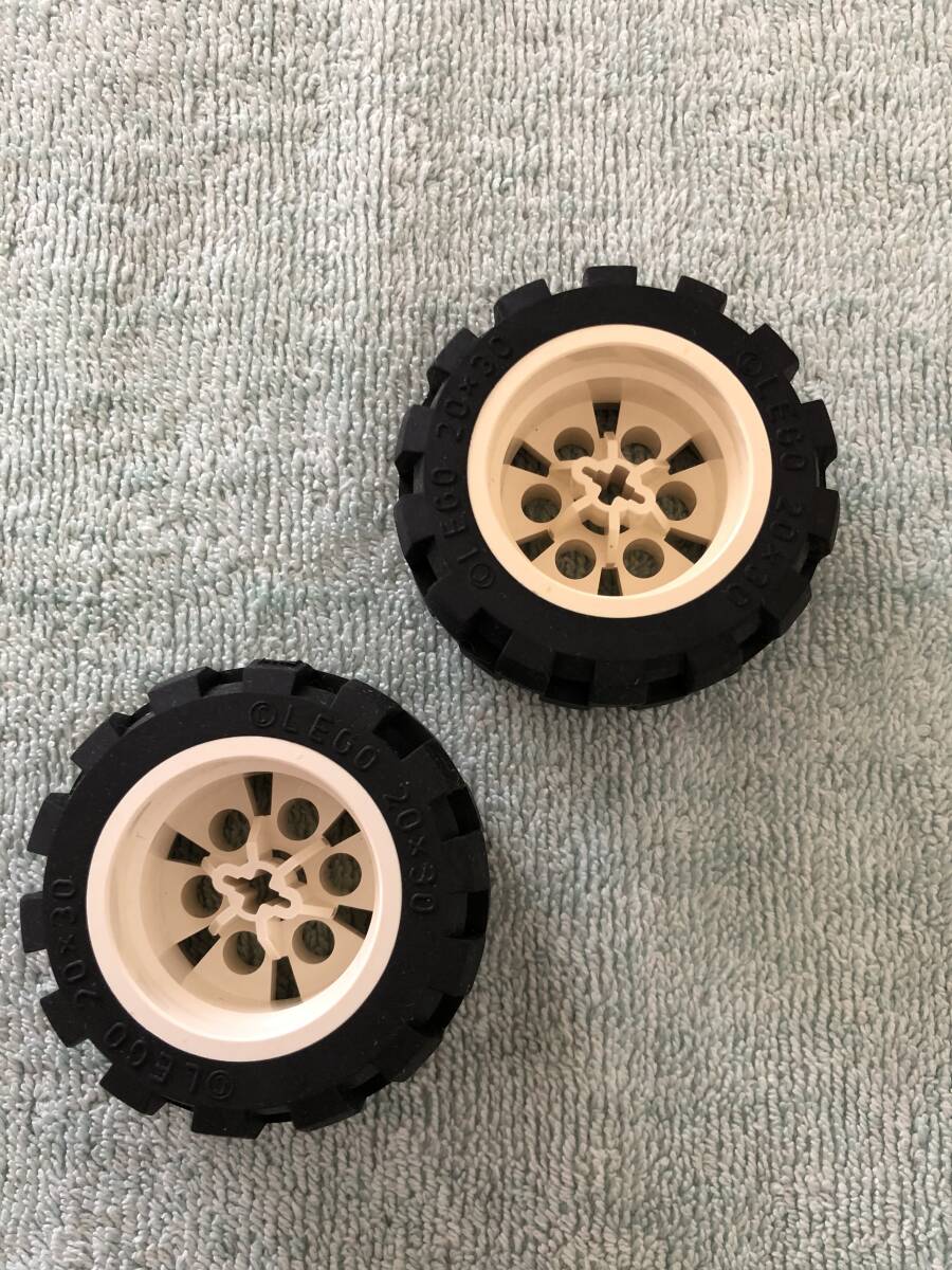 ジャンク　部品　レゴ　テクニック　マインドストーム　タイヤ　ホイール　車輪セット　20ｘ30　（その28）　　　0146－00390－87_画像4