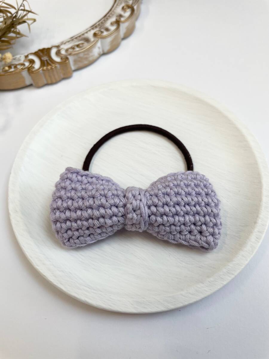 ハンドメイド　リボンのヘアゴム　手編み　紫色