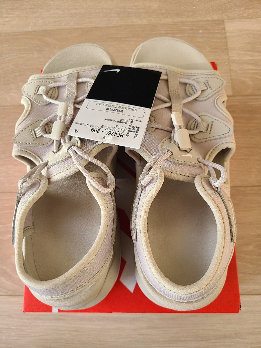 新品未使用タグ付箱付】NIKE エアマックスココサンダル クリーム 新品未使用タグ付箱付】NIKE エアマックスココサンダル クリーム