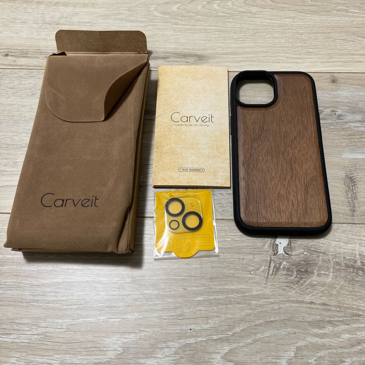 Carveit iPhone 13 ケース 木製 ウォールナット天然木目の画像1