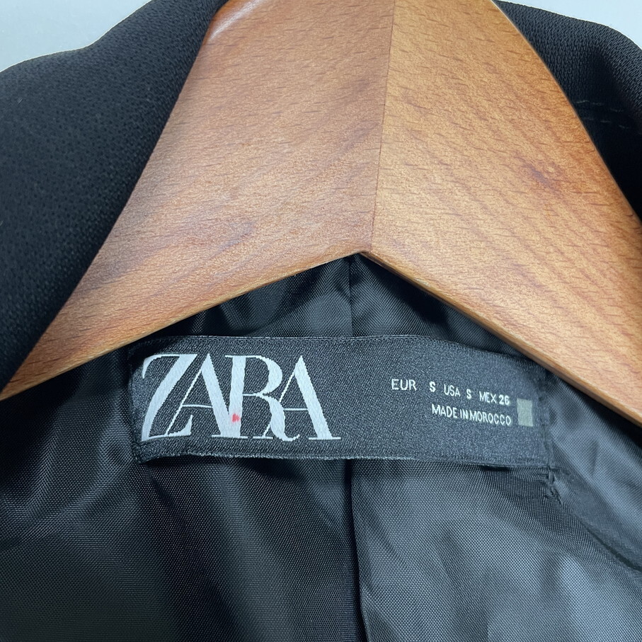 【S】 ZARA ブラック ロールアップスリーブブレザー レディース カジュアル アウタージャケット通勤フォーマル 大人可愛い黒 デイリー ザラ_画像5