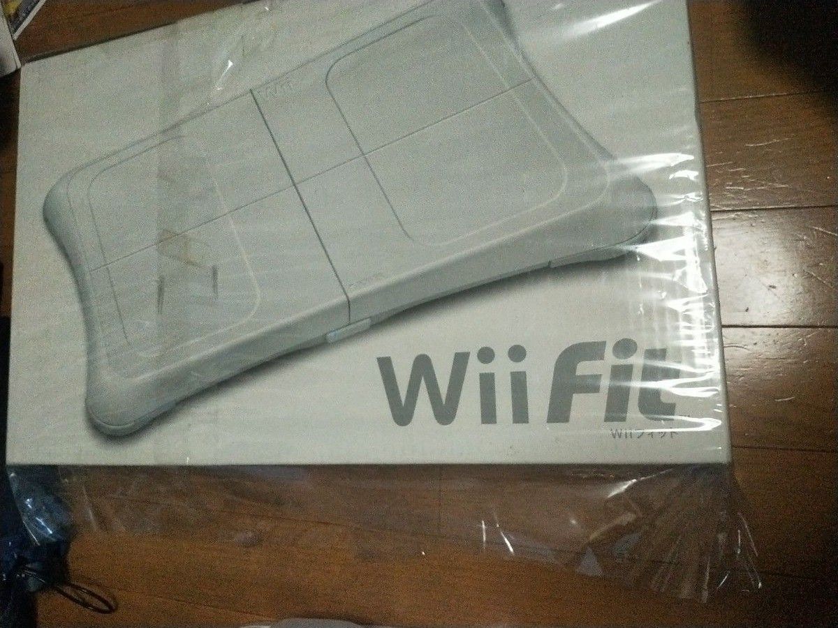 Wii Fit バランスボード 任天堂  Nintendo 箱付き　ソフトとボードのセット
