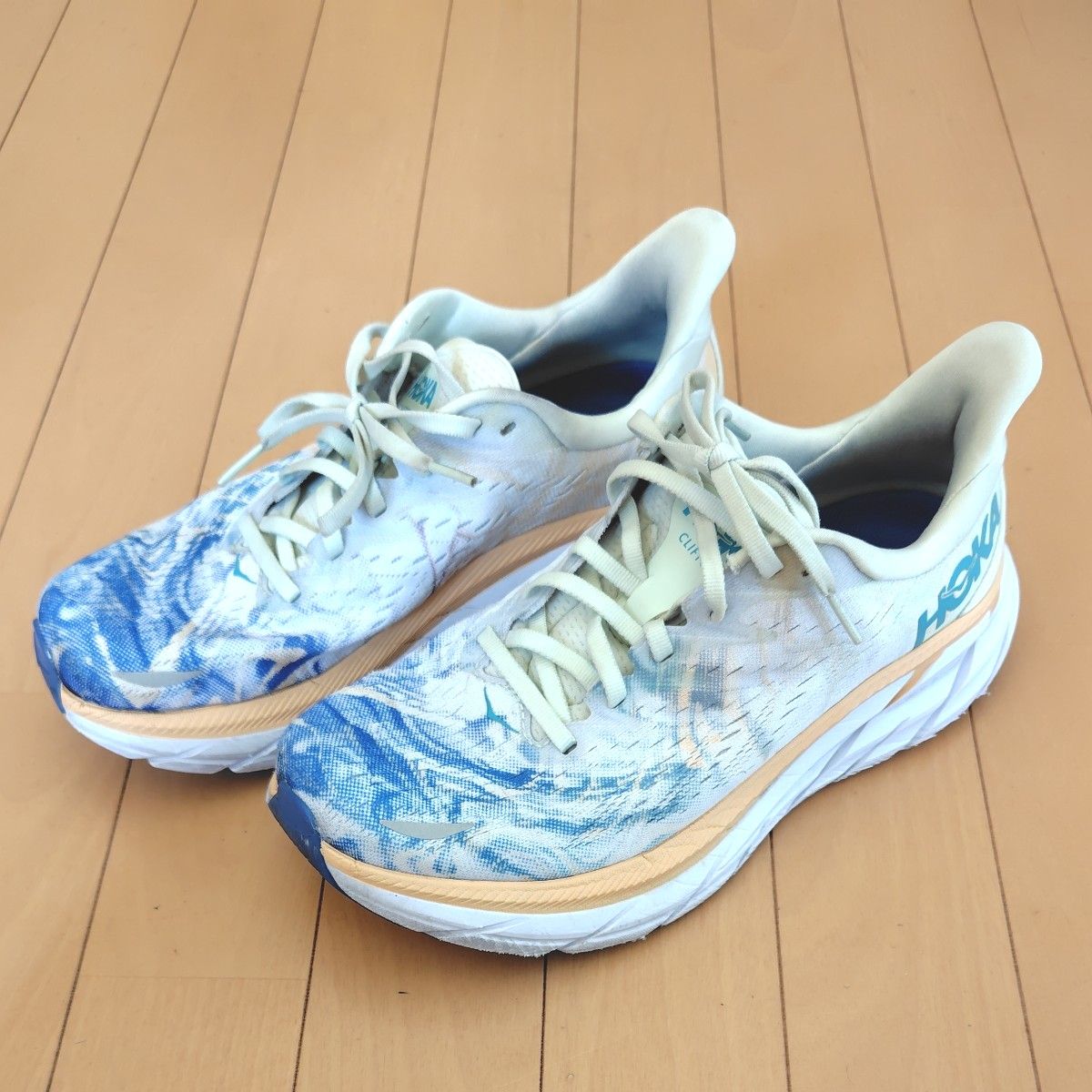 HOKA クリフトン8 25cm