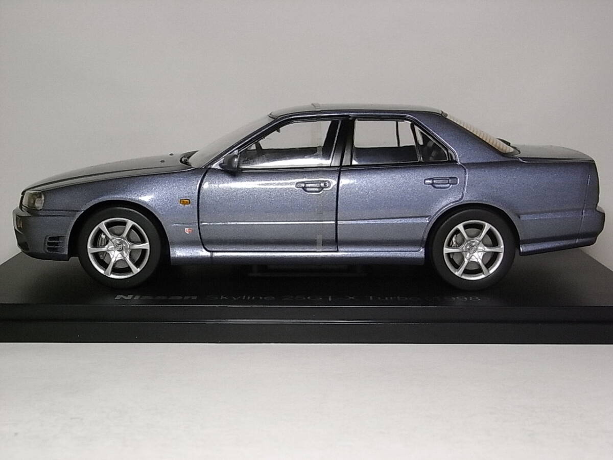 ニッサン スカイライン 25GT-X ターボ(1998) 1/24 国産名車コレクション アシェット ダイキャストミニカーの画像2