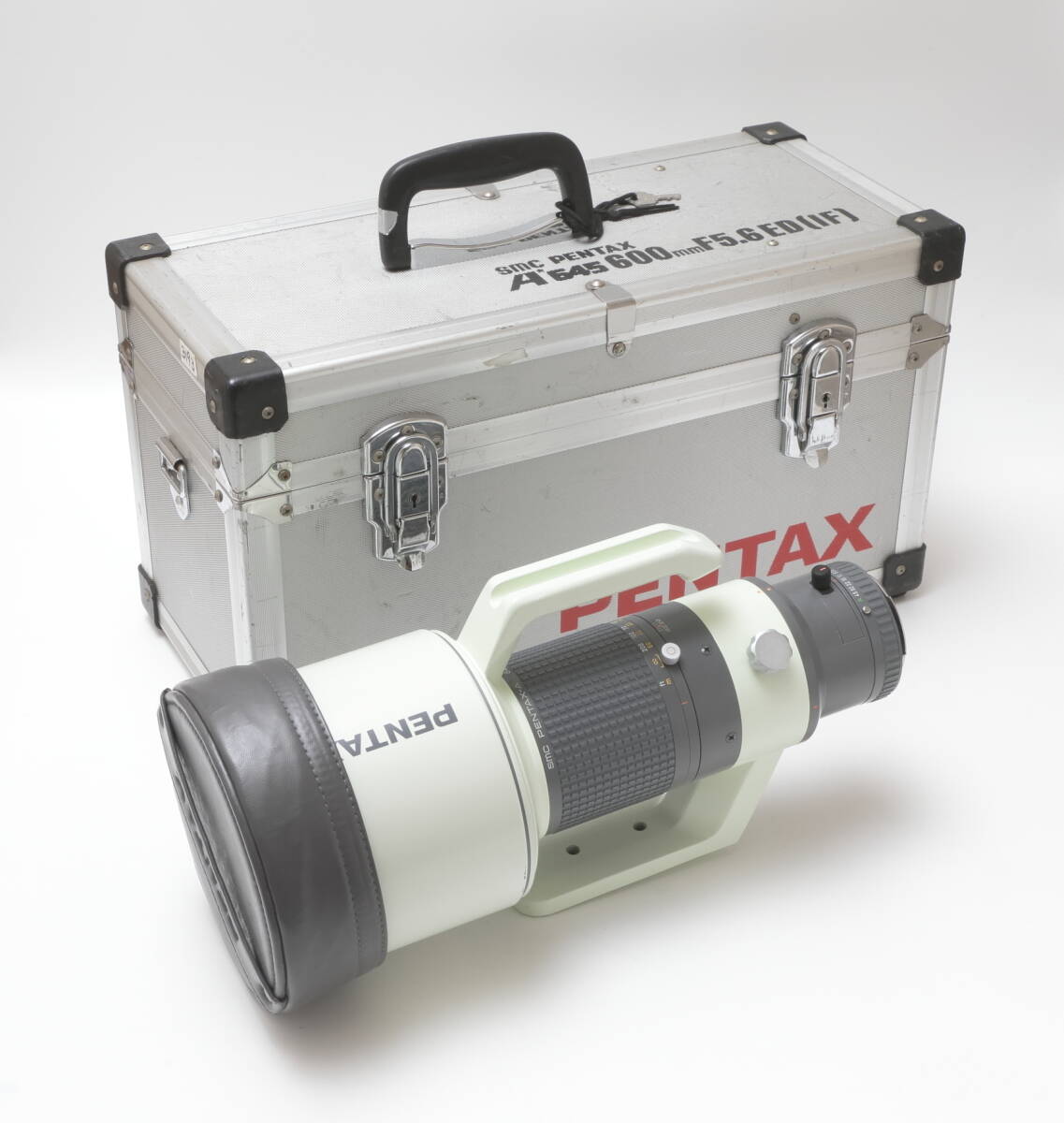 PENTAX-A ペンタックス 645 600mm f5.6 ED 中判レンズ 専用キャリングケース付き 中古品_画像1