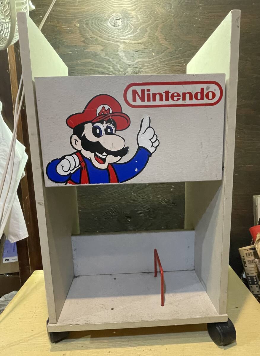 海外版 ファミコン NES スーパーマリオ 任天堂 Nintendo 収納棚 海外版 ファミコン NES スーパーマリオ 任天堂 Nintendo 収納棚