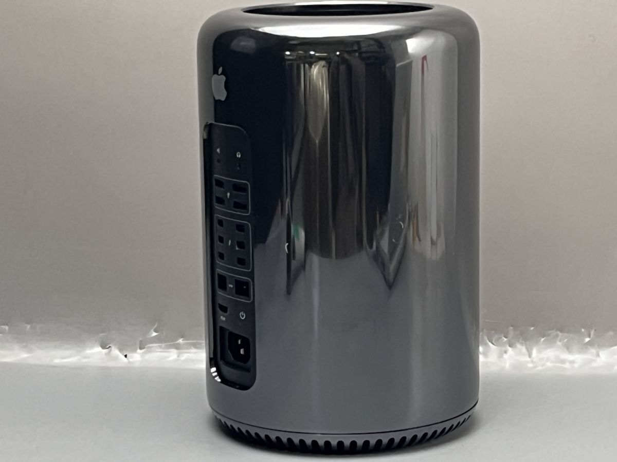 ★1円開始★Apple Mac Pro (Late 2013) Xeon E5-1650 v2 32GB★現状引渡★ストレージ/OS無★システム情報確認★AMD FirePro D500 搭載★_画像2