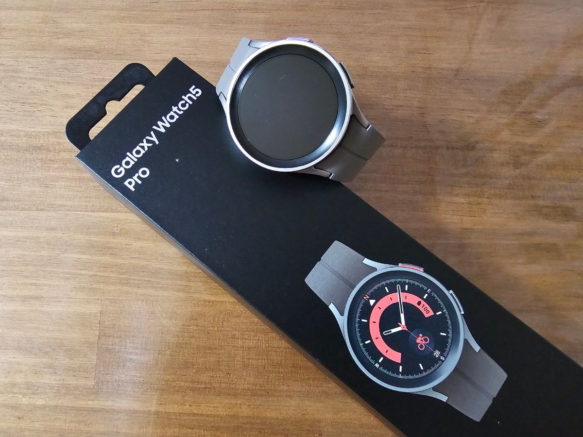 美品 galaxy watch 5 pro 本体 チタニウムモデル 45mm