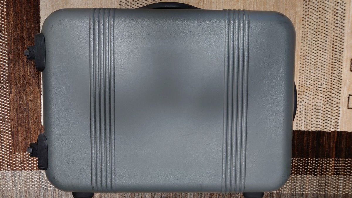 スーツケース サムソナイト Samsonite ID-f シルバー 約90L 動作品