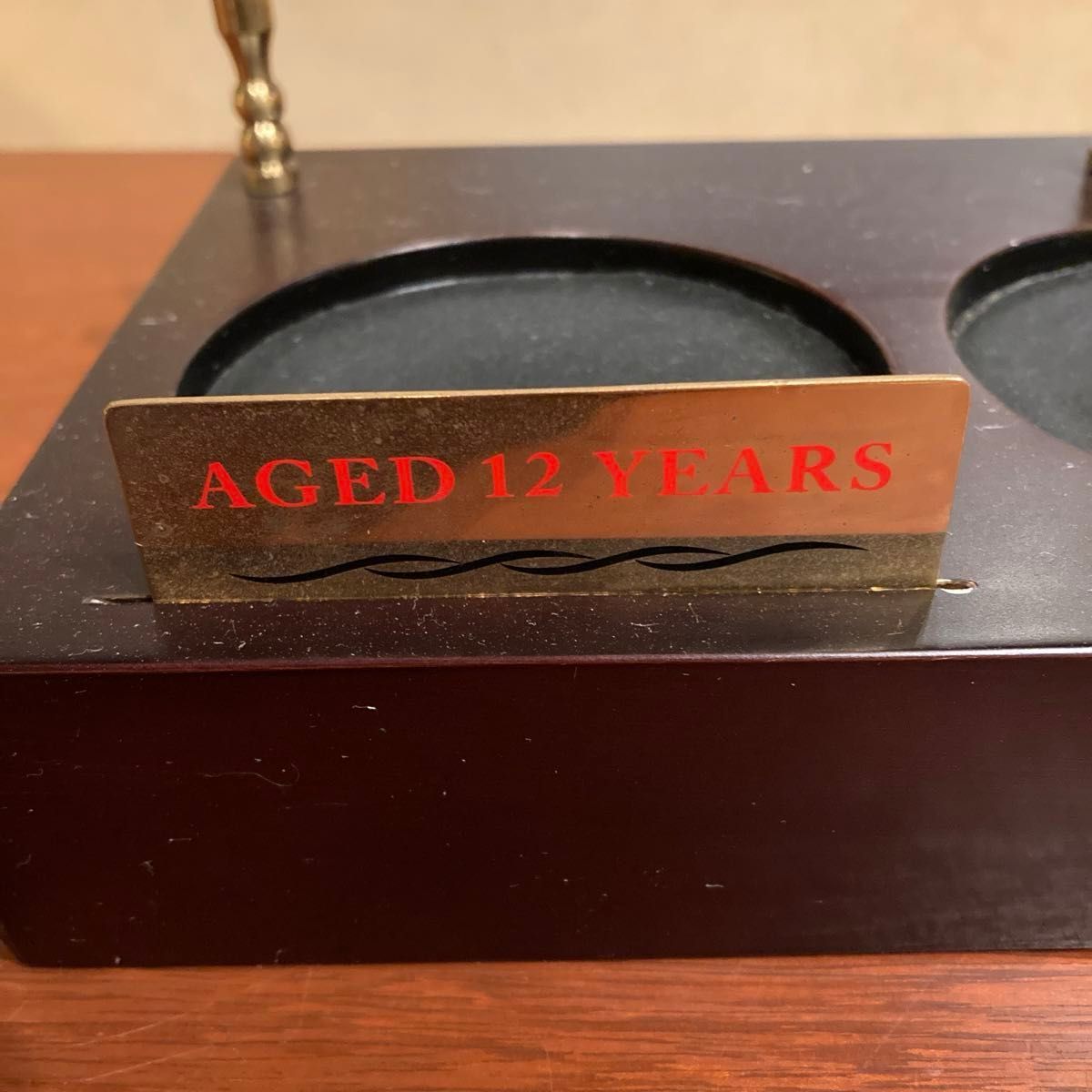 グレンリベット ウイスキーディスプレイ台 中古 傷あり 4枚 グレンリベット ウイスキーディスプレイ台 中古 傷あり 4枚