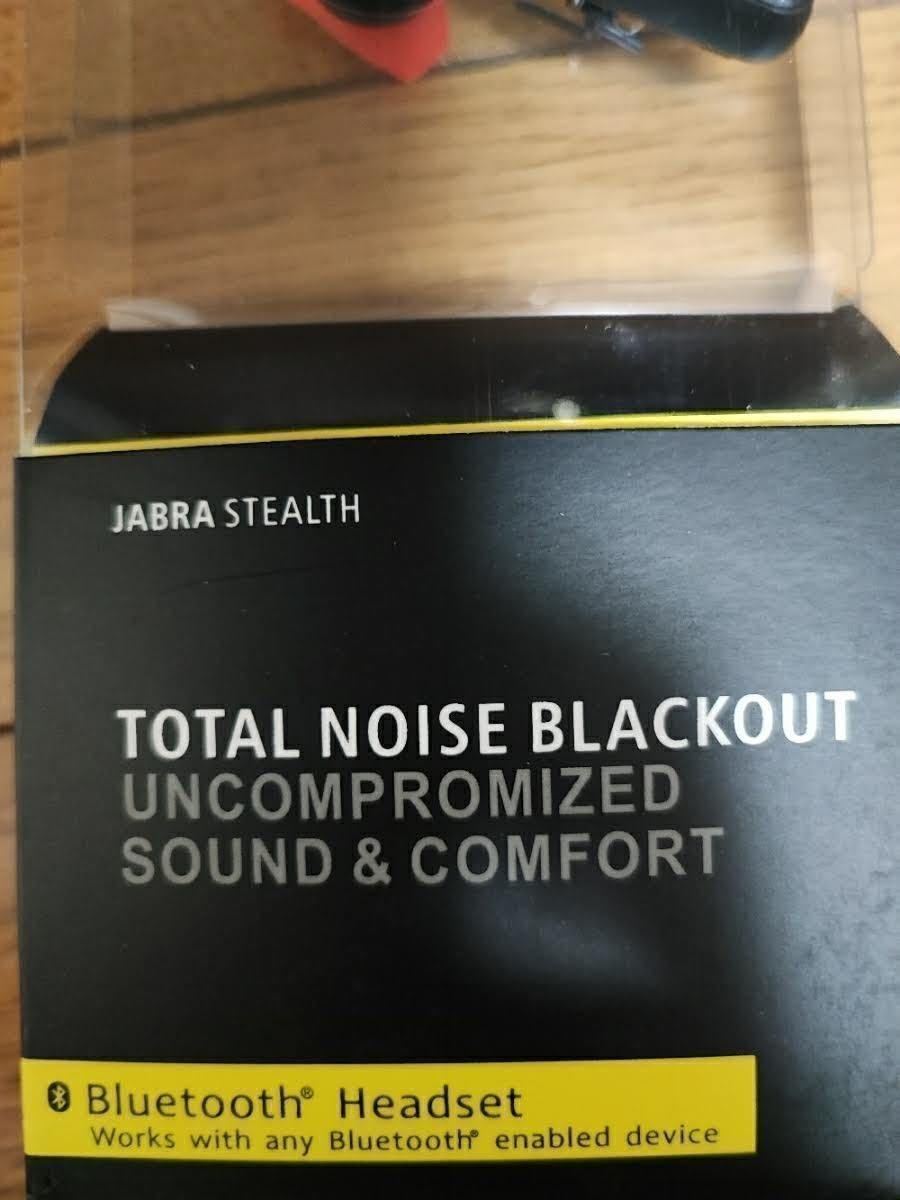  unused JABRA?jablaBluetooth earphone including carriage 