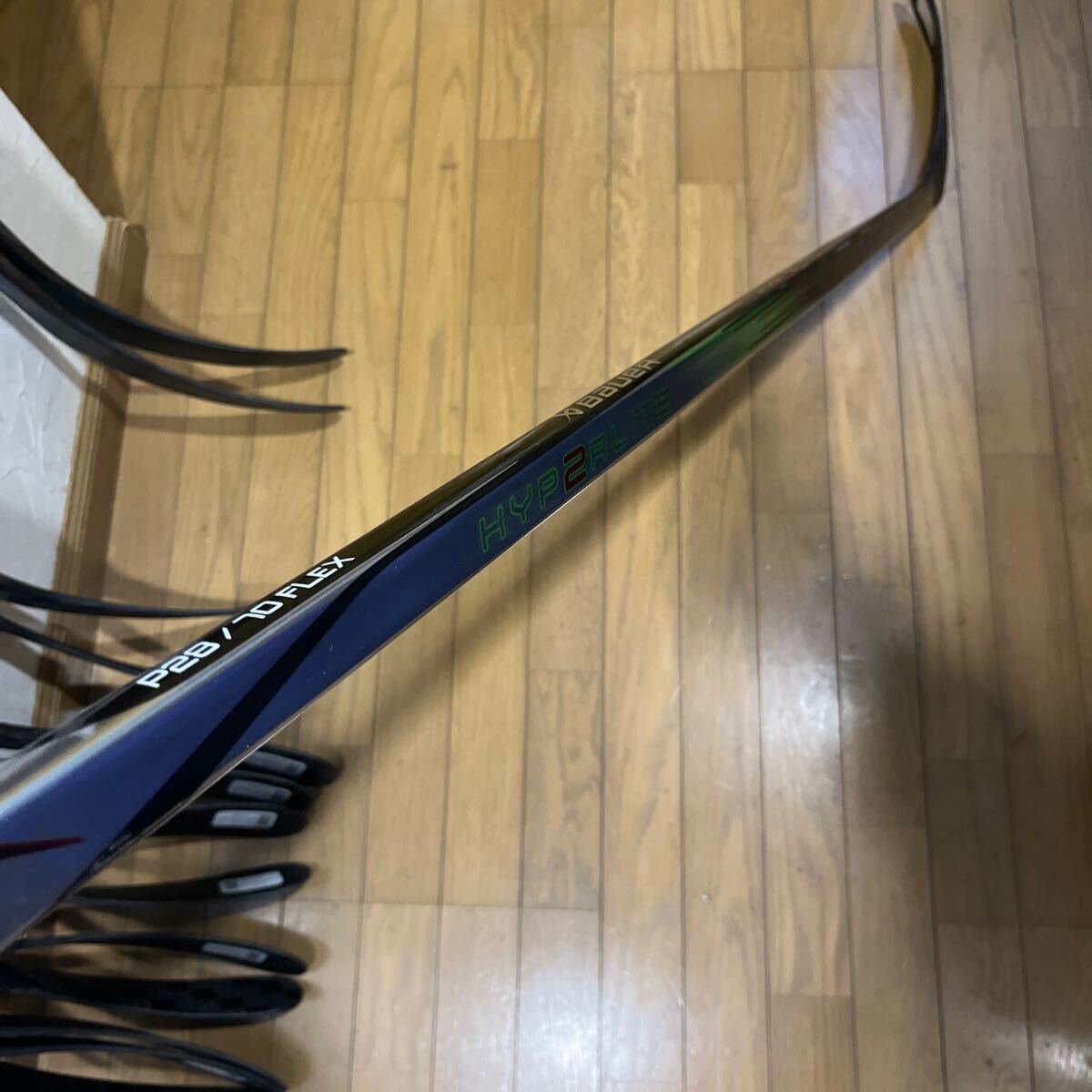 アイスホッケー Bauer HYPER2 P28 70 RH