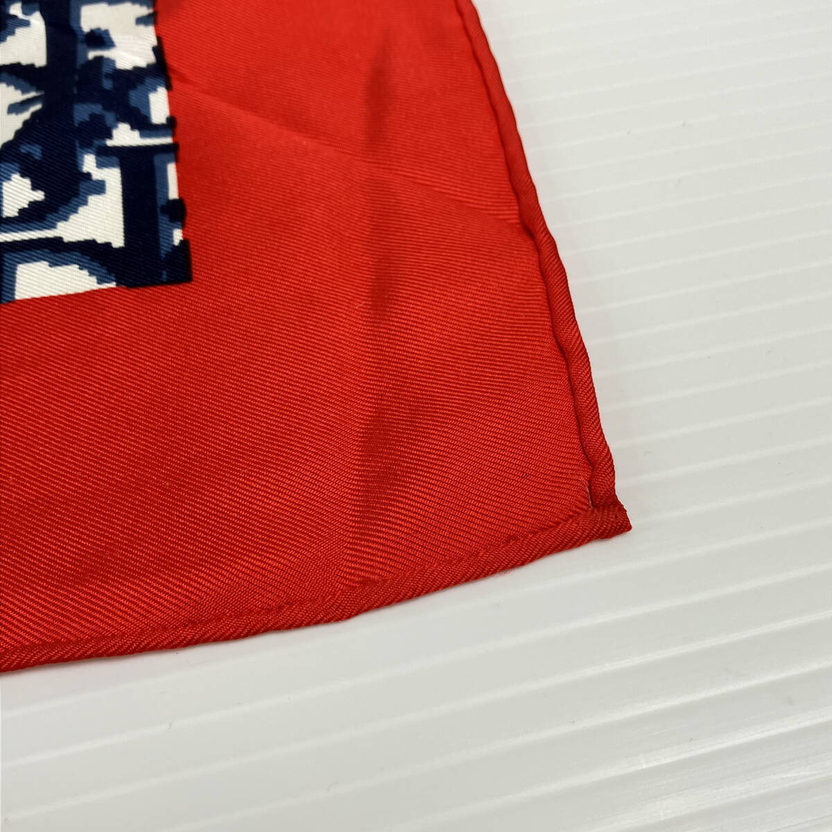 2403605-005 Christian Dior クリスチャンディオール ロゴ トロッター柄 スカーフ シルク100% サイズ約78cm×約78cm_画像3