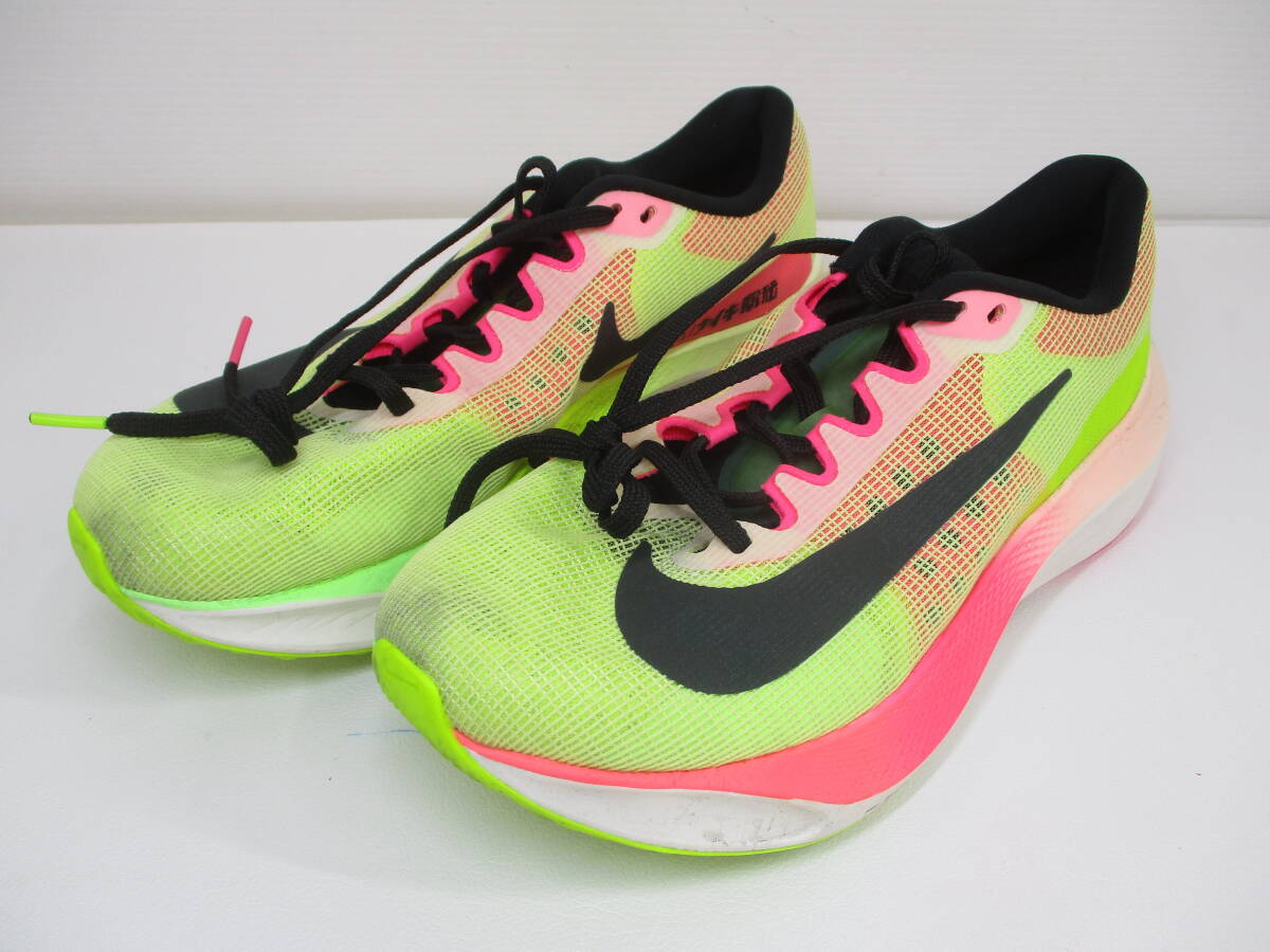 2402604-044 NIKE ナイキ ZOOM FLY5 ズームフライ5 Q8112-331 ランニングシューズ ペールグリーン×ブラック サイズ：25cm_画像1