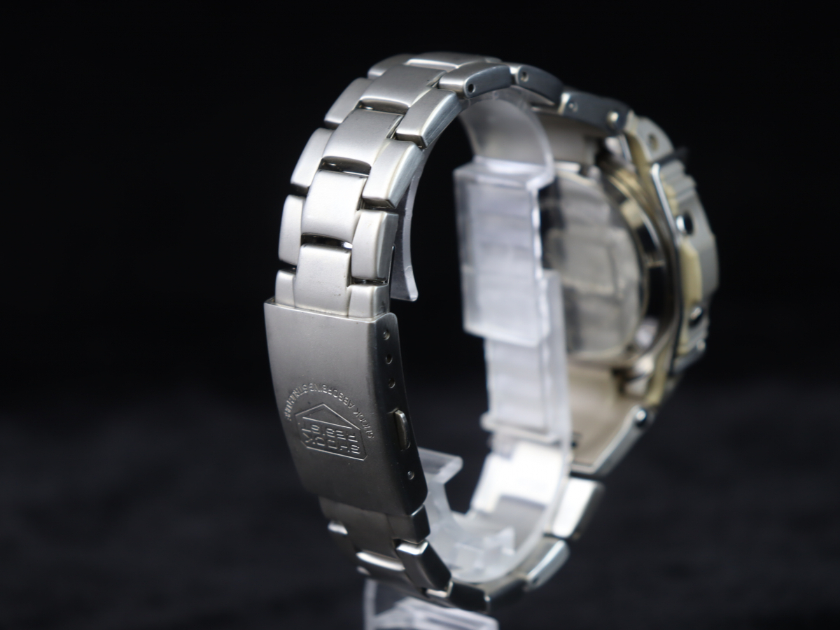 【ジャンク品】CASIO G-SHOCK PROTECTION DW-5700 カシオ 腕時計 デジタル シルバーカラー メンズ ファッション 005IFEIB21_画像2