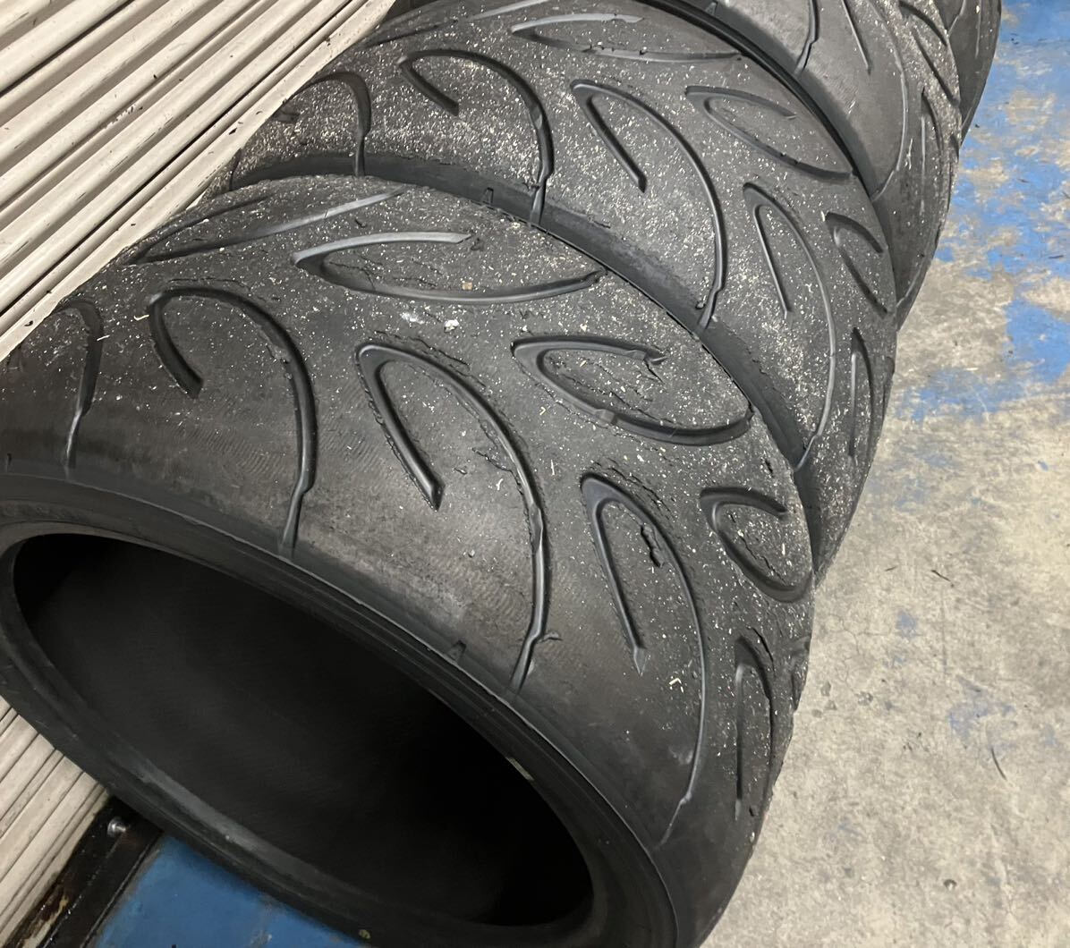 中古　A050 295/30R18 GS 2022年 35週＆51週　　４本_画像3