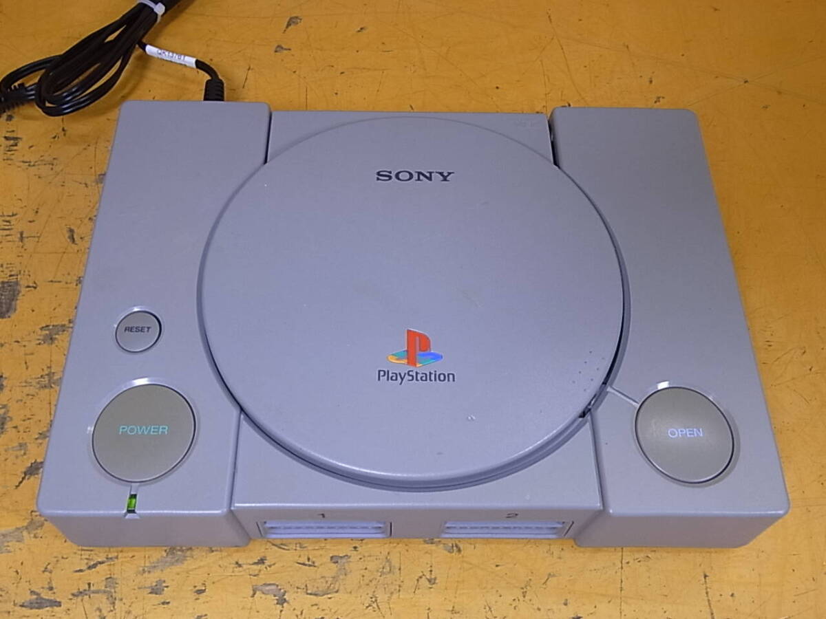 *Cb/484* Sony SONY* PlayStation PlayStation body * power supply cable / connection cable / controller / memory card attached *SCPH-7000* operation OK