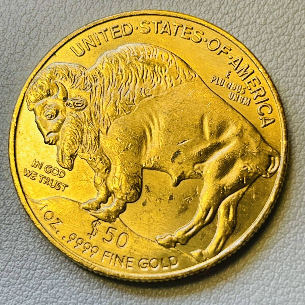 アメリカ 硬貨 古銭 アメリカン・インディアン 2021年 セントラルパーク動物園 水牛 ブラックダイヤモンド コイン 重15.72g_画像2
