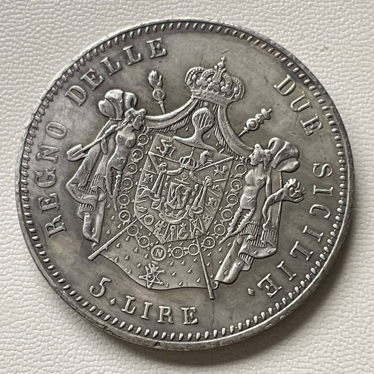 イタリア 硬貨 古銭 ノポリ王国 1813年 ジョアッキーノ・ナポレオーネ王 国章 5リラ コイン 重21.30gの画像1