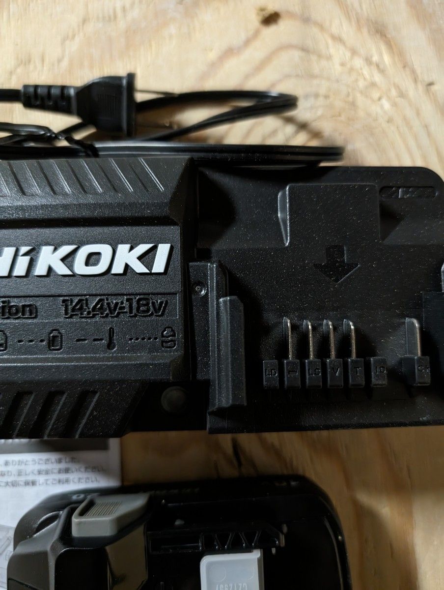 ◆新品◆ Hikoki純正 18V 2.0Ah 薄型軽量  BSL1820ｍ   UC18YKSL バッテリ充電器 セット