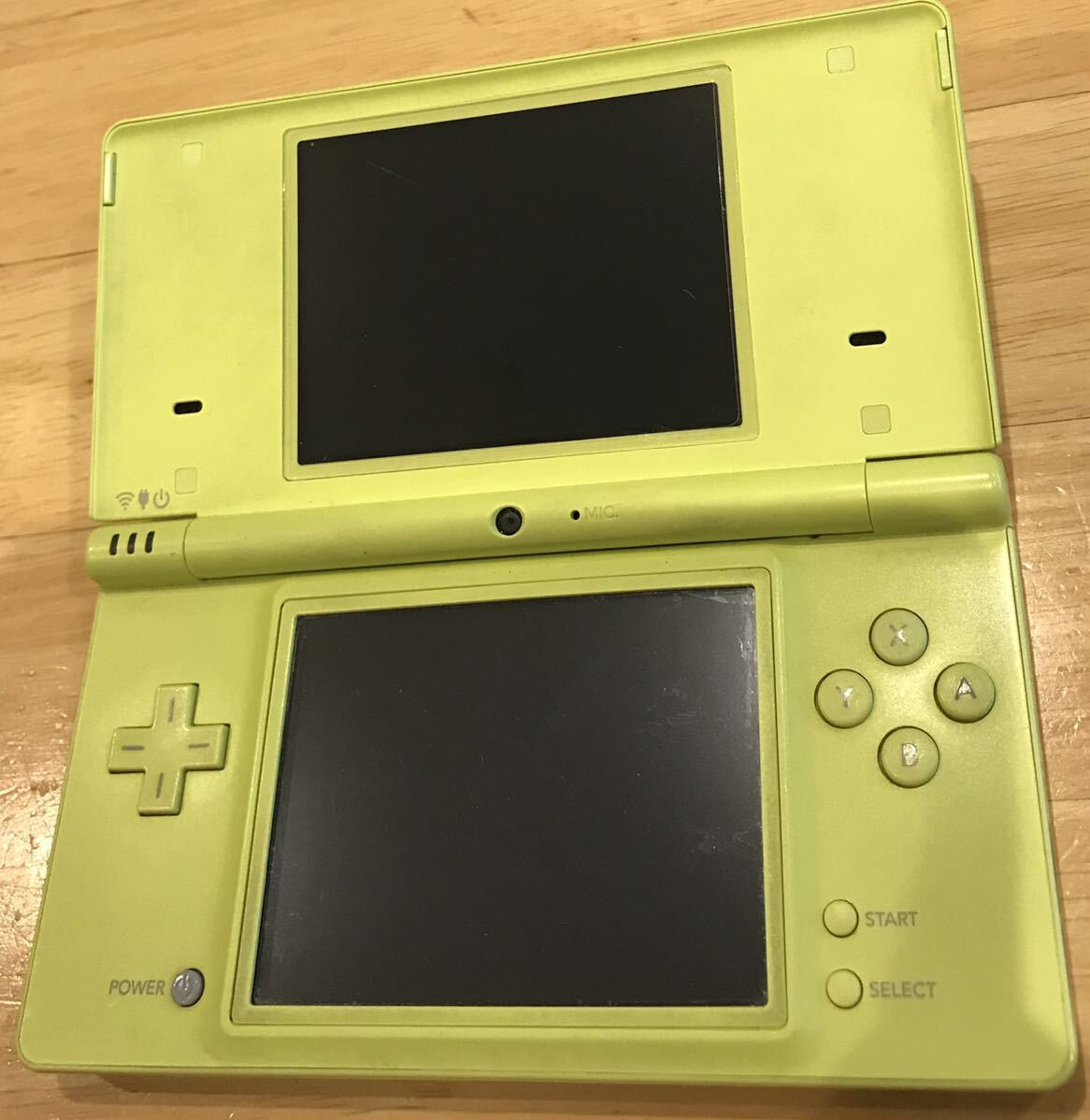 【動作確認済】Nintendo DSI 任天堂 ニンテンドー　ライムグリーン 