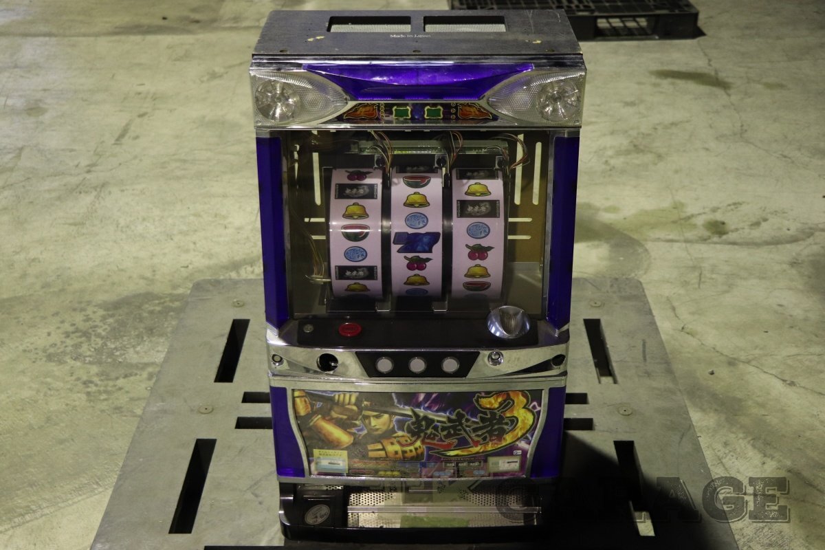 1900071008 slot machine Rodeo .. person 3 4 serial number present condition goods TKGARAGE U