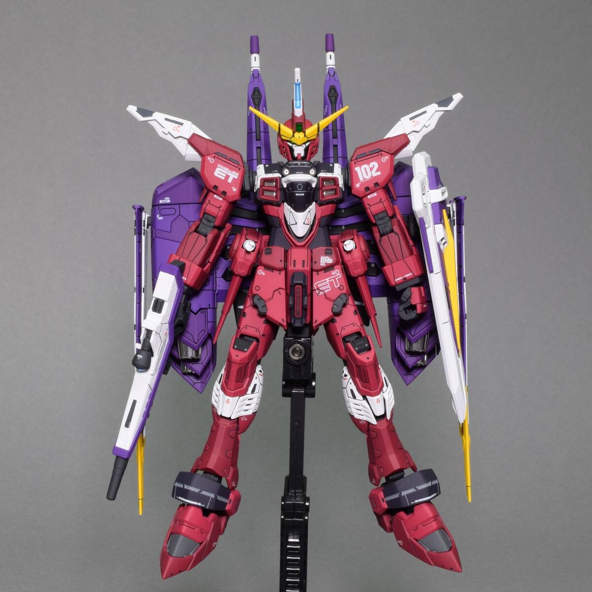 RG ジャスティスガンダム 塗装済完成品 ガンプラ_画像1