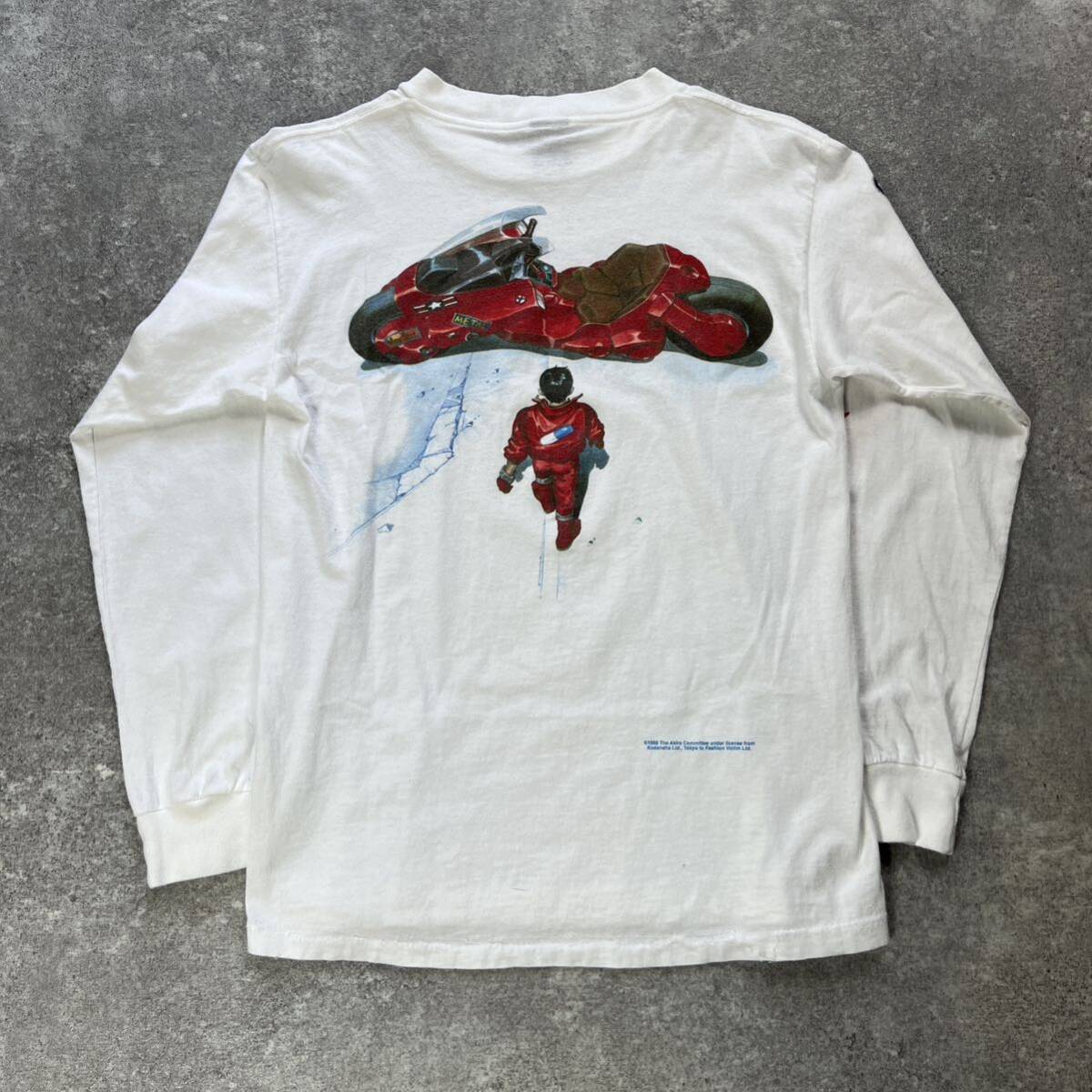 1スタ AKIRA アキラ ロンT USA製 FASHION VICTIM ファッションヴィクティム Mサイズ ヴィンテージ Tシャツ T23_画像3