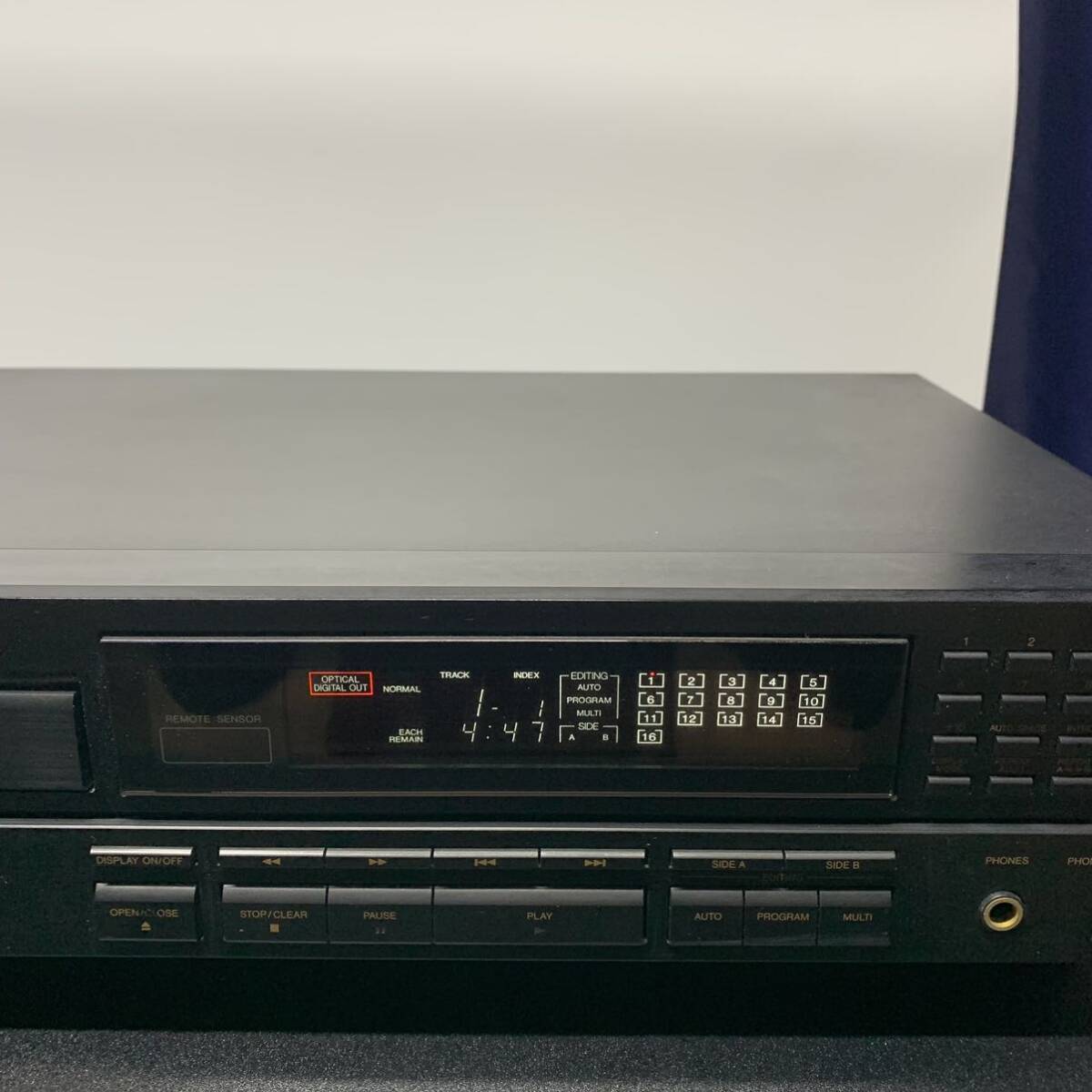 【中古現状品・通電動作確認済】 VICTOR XL-Z521 ビクター CDプレーヤー CDデッキ_画像3