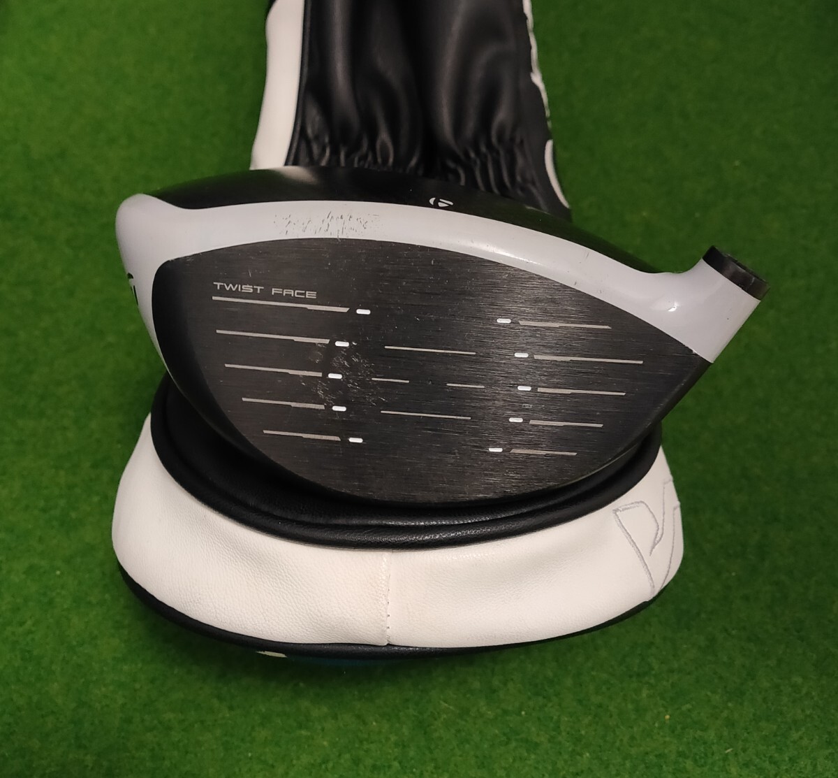 TaylorMade SIM2 MAX-D ドライバー ヘッド 10.5° ＋ ヘッドカバー 日本仕様 テーラーメイド シム2 マックス ディー ヘッドのみ 送料無料の画像9