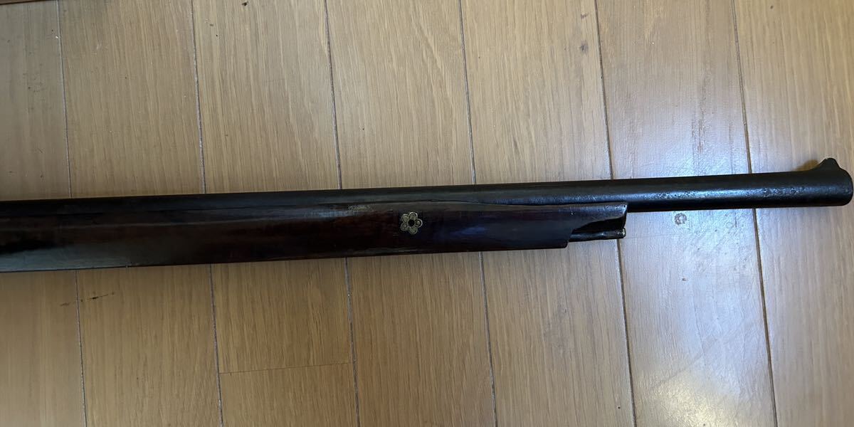 【菅打ち式銃】無名　菅打ち銃　古式銃　武具　重さ2.4kg 全長約109.3㎝　火縄銃　登録証有り_画像6