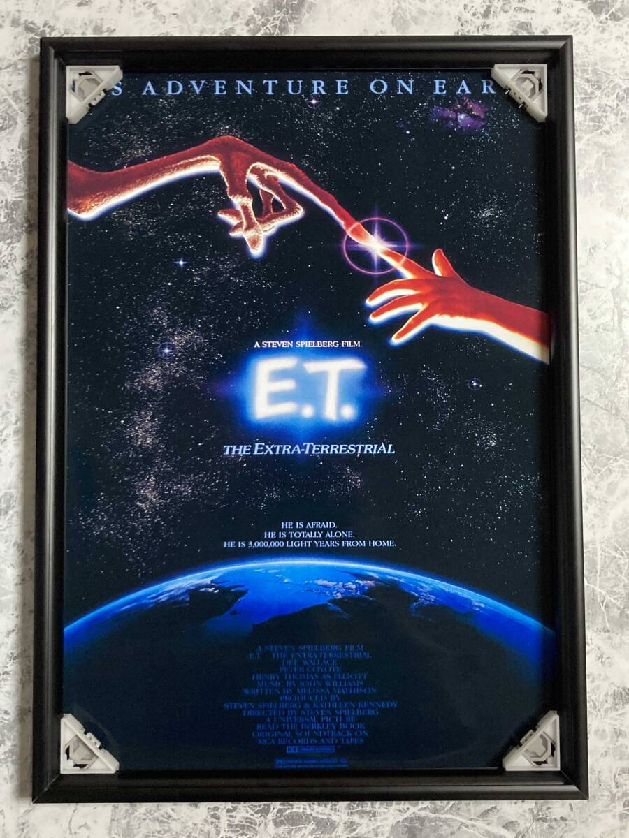 「E.T./スティーブン・スピルバーグ 監督　ポスター　タイプA」 tface-g 【タグ：グッズ、インテリア、映画】_画像1