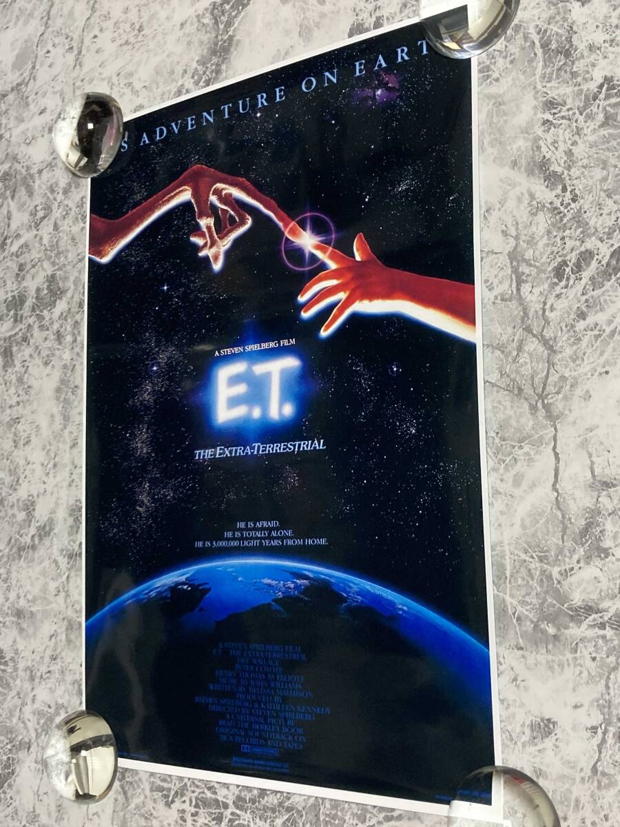 「E.T./スティーブン・スピルバーグ 監督　ポスター　タイプA」 tface-g 【タグ：グッズ、インテリア、映画】_画像3